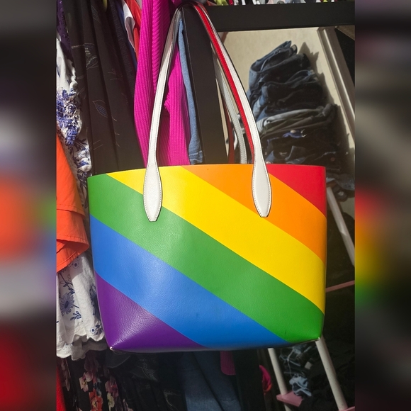 🌈🌈Kate Spade Rainbow Pride Reversible Tote Bag Handbag & Zip Pouch Clutch Set - Picture 4 of 10